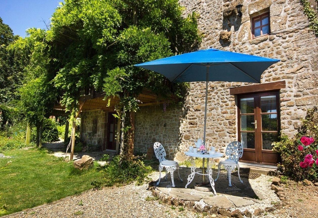 Bed and Breakfast Les Quatre Siècles à Herce Extérieur photo