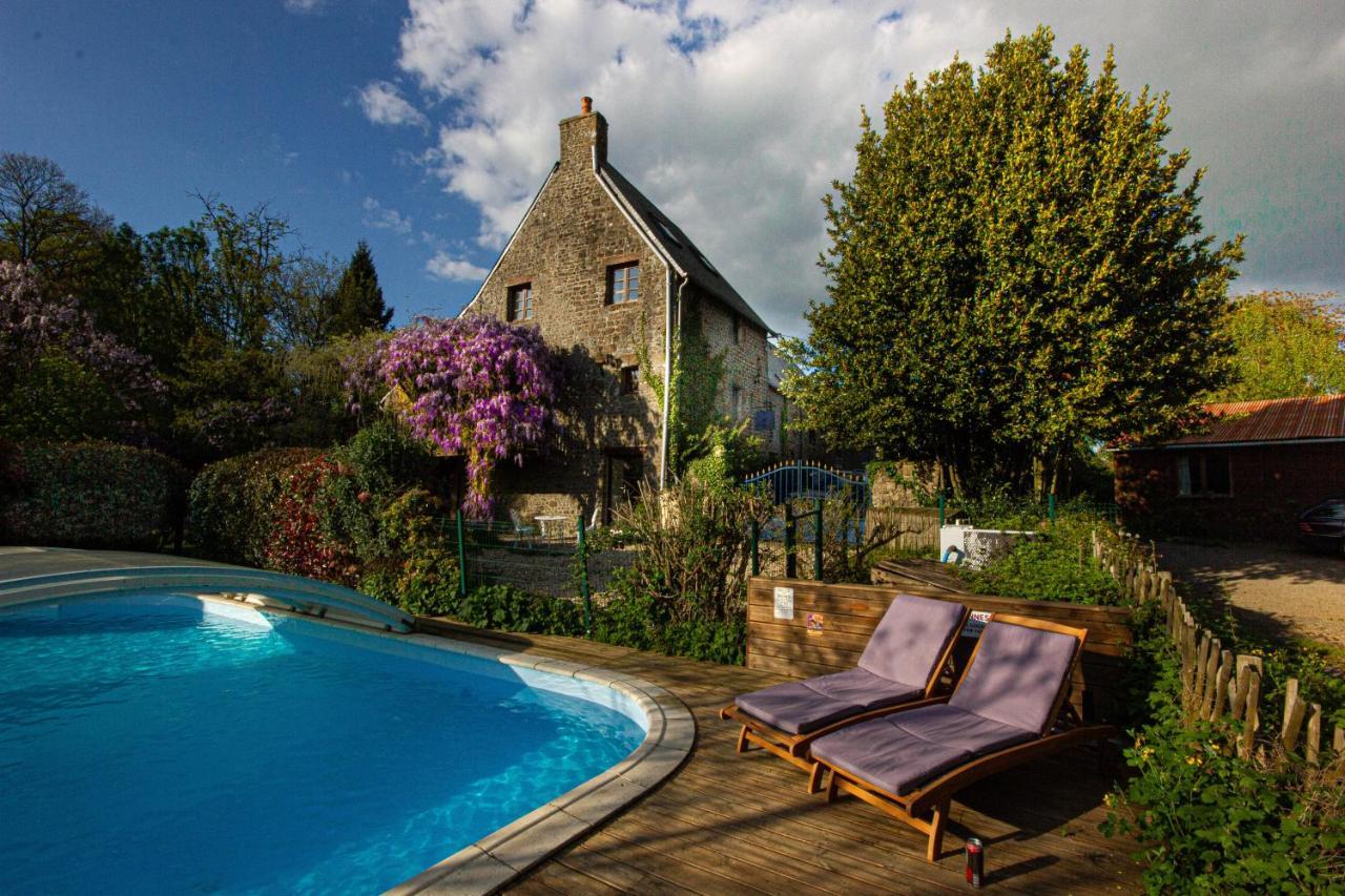 Bed and Breakfast Les Quatre Siècles à Herce Extérieur photo